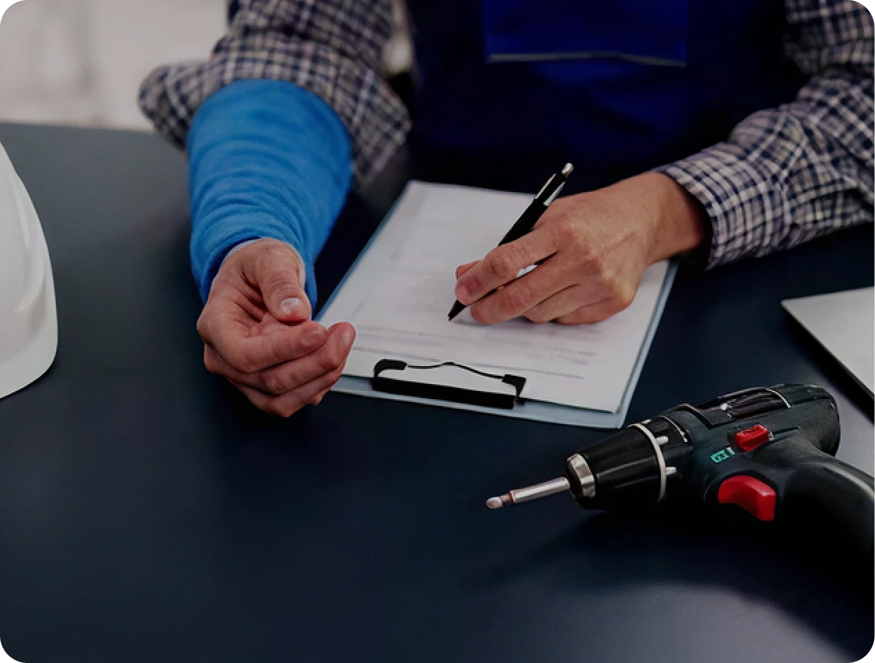 What Does a Construction Site Injury Lawyer Do?